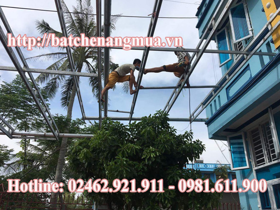 bạt xếp che nắng mưa che quán cafe