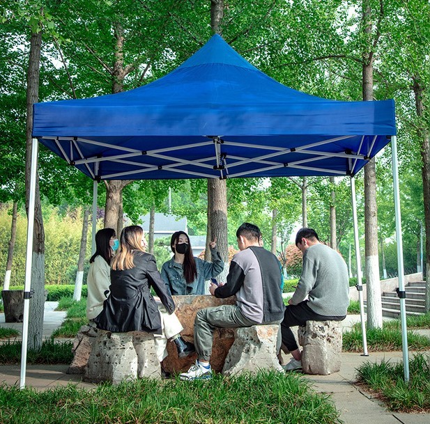 Giới Thiệu Ứng Dụng Nhà Bạt Di Động Trong Các Buổi Dã Ngoại Gia Đình