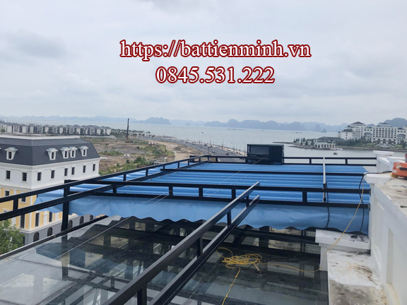 Bạt mái xếp trường mầm non giá bao nhiêu?