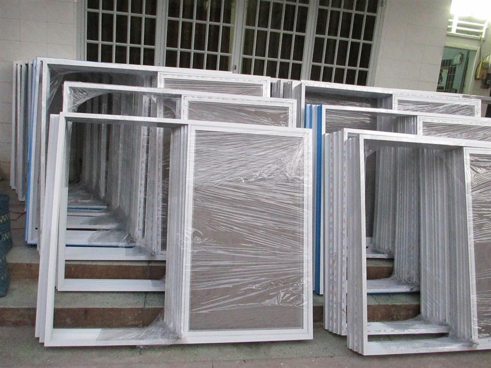 ban-cua-chong-muoi-tai-h&agrave;-noi-1